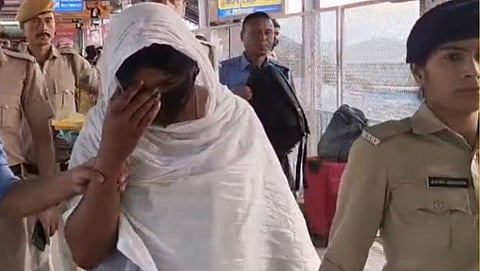 एनजेपी स्टेशन पर एसी कोच से ब्राउन शुगर बरामद