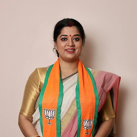 मंत्री मौमिता विश्वास मिश्रा 