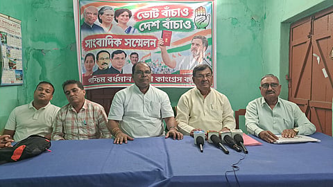 जानकारी देते शरद राउत