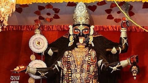 नैहाटी बड़ो मां मंदिर में तीसरा स्थापना दिवस धूमधाम से मनाया