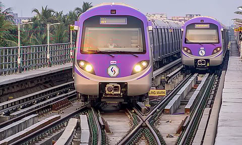 Kolkata Metro Services : … तो अब देर रात तक चलेगी मेट्रो !