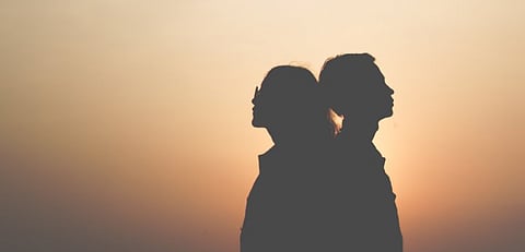 पति को ये 4 बातें मरते दम तक नहीं बताती है पत्नी, पेट के अंदर रह जाता है राज!