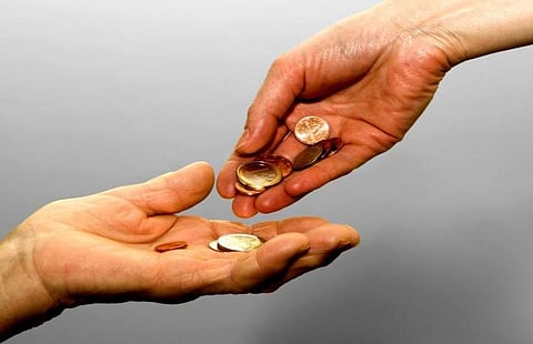 Budhwar Upay: बुधवार के दिन करें इन 2 चीजों का दान, होगी…