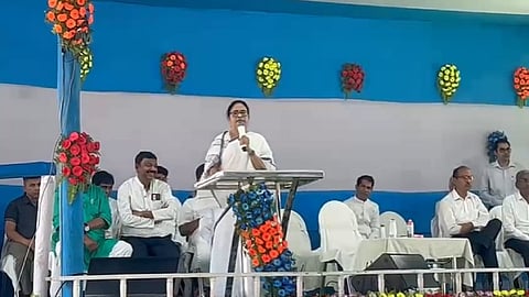 ‘ BJP पार्टी का दो ही काम, ठोक दो और धमाका मचा दो ‘ – सीएम ममता बनर्जी