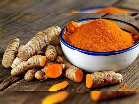 शादी में हो रही है देरी तो हल्दी के ये टोटके आएंगे काम