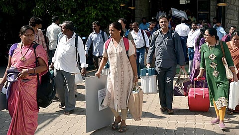 पहली बार : पंचायत चुनाव में महिला कर्मी संभालेंगी बूथ