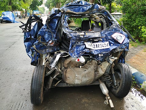 दर्दनाक : लौट रहे थे बेटी की शादी कराकर, बस के तेज धक्के से…