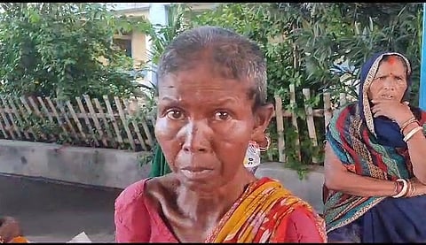 दर्दनाक : बंगाल में वृद्धा को निर्वस्त्र कर कांटा चुभाया फिर …