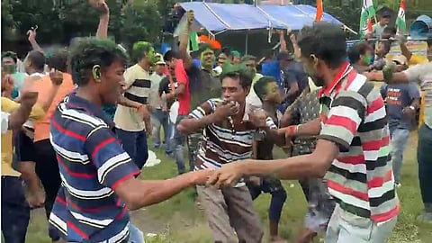 हरे रंग में रंग गया सोनापुर, देखें वीडियो