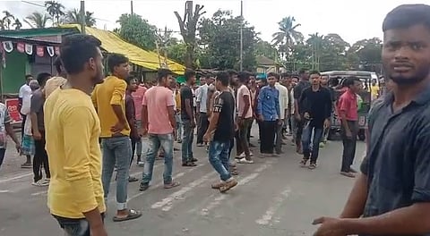 WB Panchayat Election : उदलाबाड़ी हिंदी स्कूल इलाके में तनाव