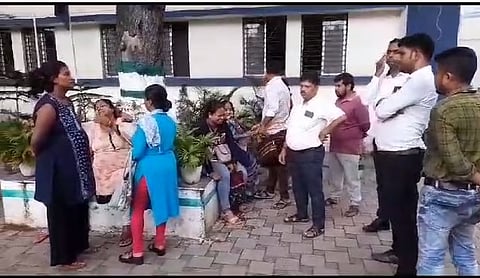 खड़दह में मिलिट्री की गाड़ी के धक्के से पुलिस कर्मी की मौत