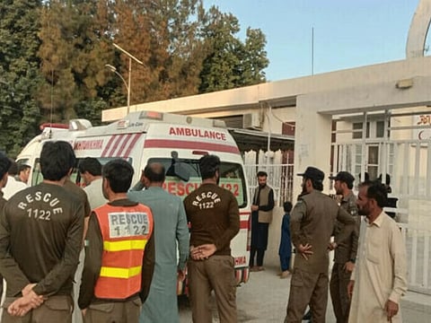 पाकिस्तान में आतंकी हमले में 35 लोगों की मौत