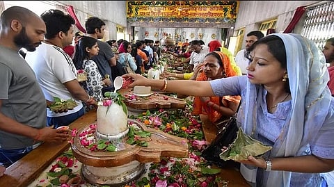 Sawan Somwar 2023: सावन का दूसरा सोमवार आज, शिव कृपा पाने के लिए …