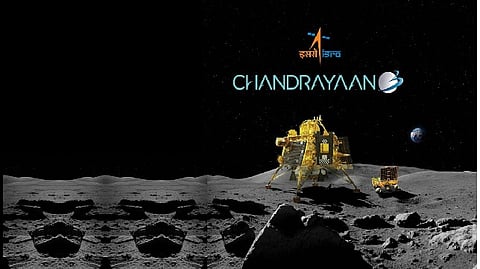 चंद्रयान-3 ने चांद पर रखा कदम