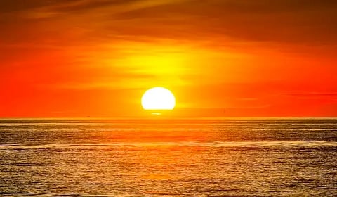 Colour Of Sun : ना लाल, ना पीला, ना नारंगी, तो आखिर किस रंग का है सूरज?