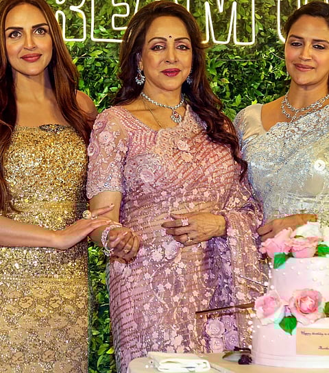 ड्रीम गर्ल की बर्थडे पार्टी की तस्वीरें