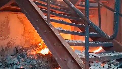 Howrah News: हावड़ा के पेपर मिल में लगी भीषण आग