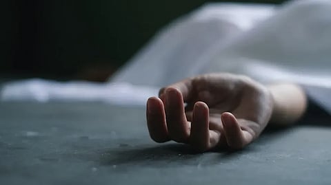 जहरीली शराब का कहर, 30 लोगों की मौत 100 से ज्यादा अस्पताल में भर्ती