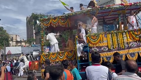Kolkata Rath Yatra : कोलकाता में मौसी के घर से लौटे भगवान जगन्नाथ