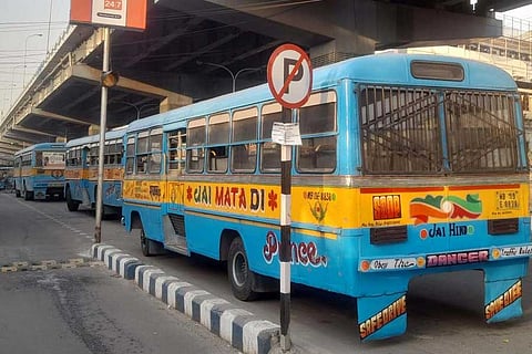 Kolkata Bus: कोलकाता की बसों को लेकर बड़ी खबर, अब एक ही रूट पर नही चलेंगी…..