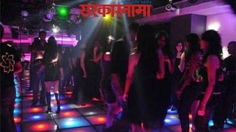 एनसीबीला क्रुझ ड्रग्ज पार्टीची टिप देणारा कोण?