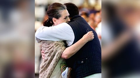 Rahul Gandhi wished Sonia Gandhi on Mother's Day