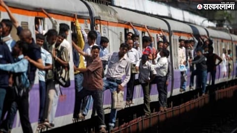 mumbai local accident .jpg