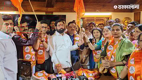 Four former MNS corporators join Eknath Shinde’s Shiv Sena in Ambernath.