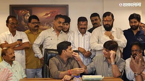 Omi Kalani group from Ulhasnagar pledges support to Eknath Shinde’s Shiv Sena