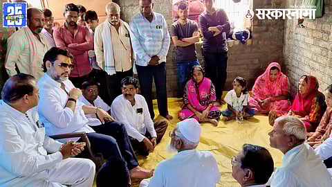 Dhananjay Munde Met Maratha Activieits Nitin Chavan Family News