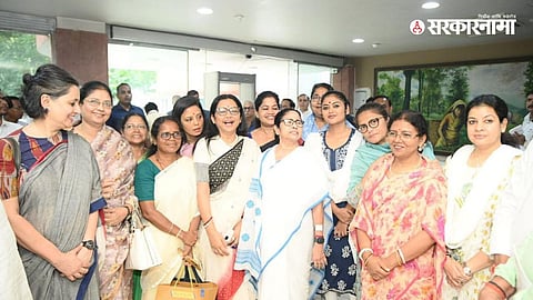 West Bengal CM Mamata Banerjee with TMC MPs