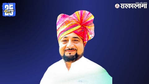 Shiv Sena leader Alok Chaudhary celebrates after winning the deputy mayor post in Pathri municipality, while former MLA Babajani Durrani is elected as a nominated member.