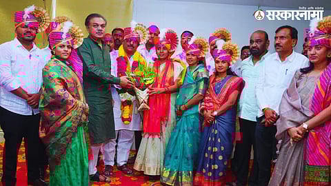 Celebration by BJP-Mahayuti leaders after winning the Kalamb Panchayat Samiti chairman and deputy chairman posts in Dharashiv following a tie resolved through a lucky draw.