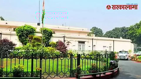 government eviction notice to Congress headquarters Delhi