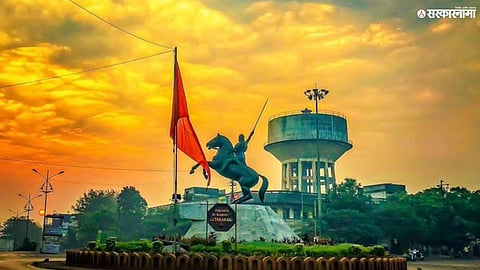 Sanjay Raut reacts to Acharya Nayan Padmasagar’s controversial speech on Tara Rani issue.