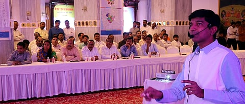 No Leaders Turned up for Meeting Called by Prashant Bamb