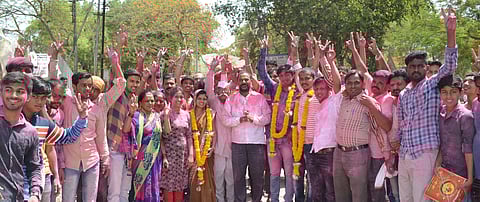 नेपाळी युवक बनला ग्रामपंचायत सदस्य 