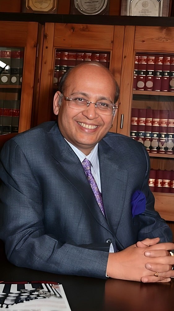 Abhishek Singhvi: 'या' नेत्याने घेतले अनेक देशांमधून शिक्षण 