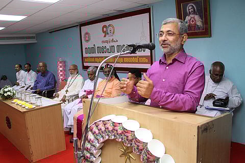 സത്യം പ്രഘോഷിക്കുന്ന അക്ഷരശുശ്രൂഷ