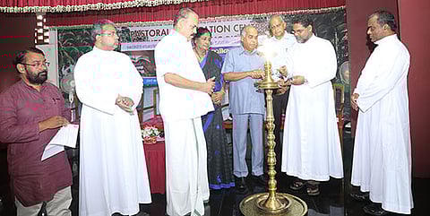 പഠനാന്തരീക്ഷവും രാഷ്ട്രീയാവബോധവുമുള്ള കാമ്പസുകള്‍ ഇന്നിന്‍റെ  ആവശ്യം: കെസിബിസി ജാഗ്രതാകമ്മീഷന്‍