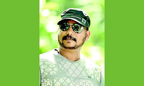 പാഴ്വസ്തുക്കള്‍ കൊണ്ടു പണി തീര്‍ത്ത ഭാവനാലോകങ്ങള്‍