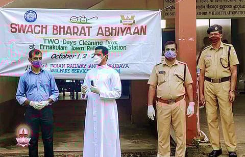 സ്വച്ഛ് ഭാരത് ക്യാമ്പയിന്‍ ആരംഭിച്ചു.