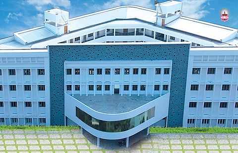 യുവക്ഷേത്ര കോളേജില്‍ സീറ്റൊഴിവ്