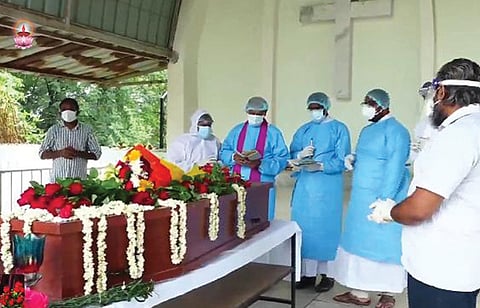 കോവിഡ് രോഗികള്‍ക്ക് സാന്ത്വനമായി ഡല്‍ഹി-ഫരീദാബാദ് രൂപത
