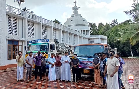 ചേരാനല്ലൂർ ഇടവക എന്റെ സ്വന്തം ചെല്ലാനം പദ്ധതി നടപ്പിലാക്കി.