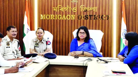 দুৰ্ঘটনা ৰোধৰ বাবে মৰিগাঁৱত জিলা পথ সুৰক্ষা সমিতিৰ বৈঠক
