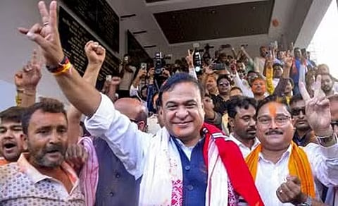 দ্বিতীয় কাৰ্যকালৰ বাবে ড° হিমন্ত বিশ্ব শৰ্মাক মুখ্যমন্ত্ৰী হিচাপে প্ৰস্তাৱ এজিপিৰ