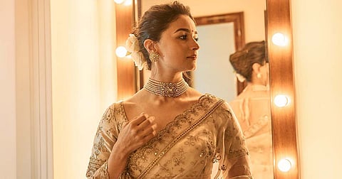 Bollywood Actress Alia Bhatt sizzles in Ajrakh saree at special award function in Riyadh