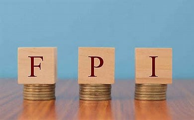 Foreign portfolio investors turn big buyers in March