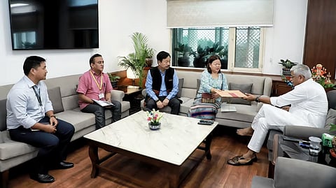 Dasanglu Pul, Shekhawat discuss ways to promote and preserve cultural heritage in Arunachal